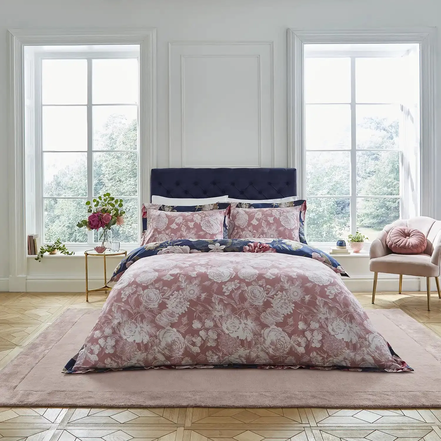 Constance Floral Bedspread - Navy floral