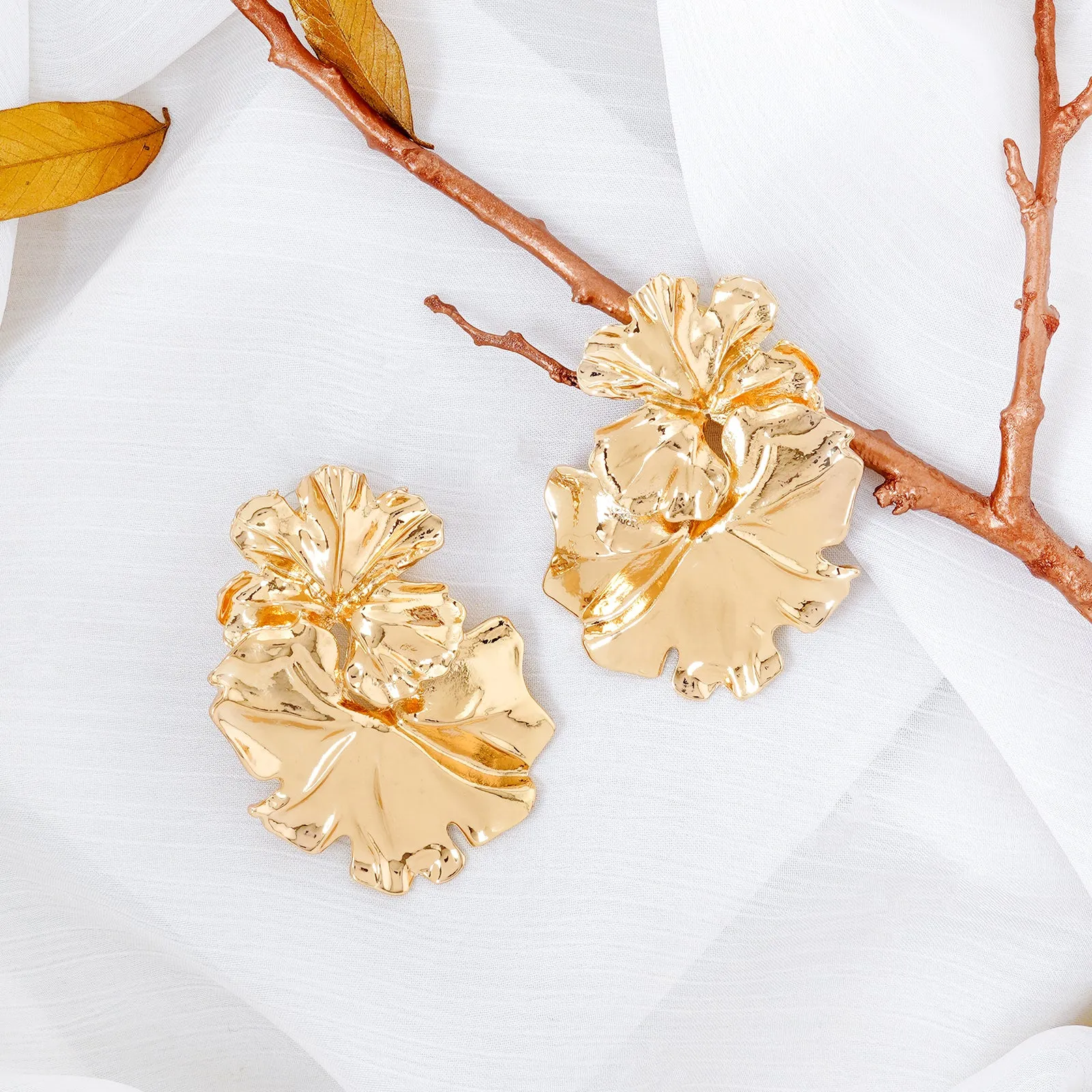 Fiora Gold Earrings