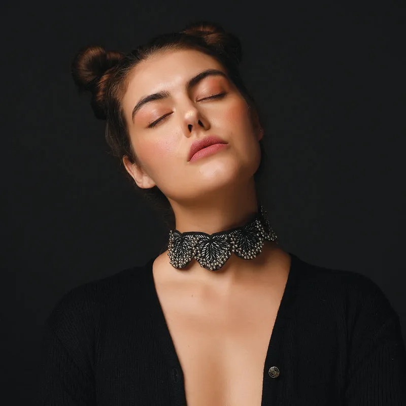 Lotus Choker