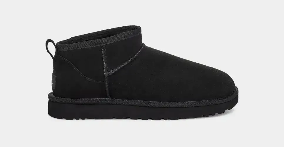 UGG Women's Classic Ultra Mini (Black)